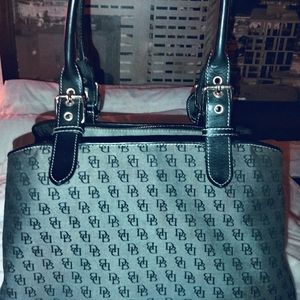 Dooney and Bourke purse